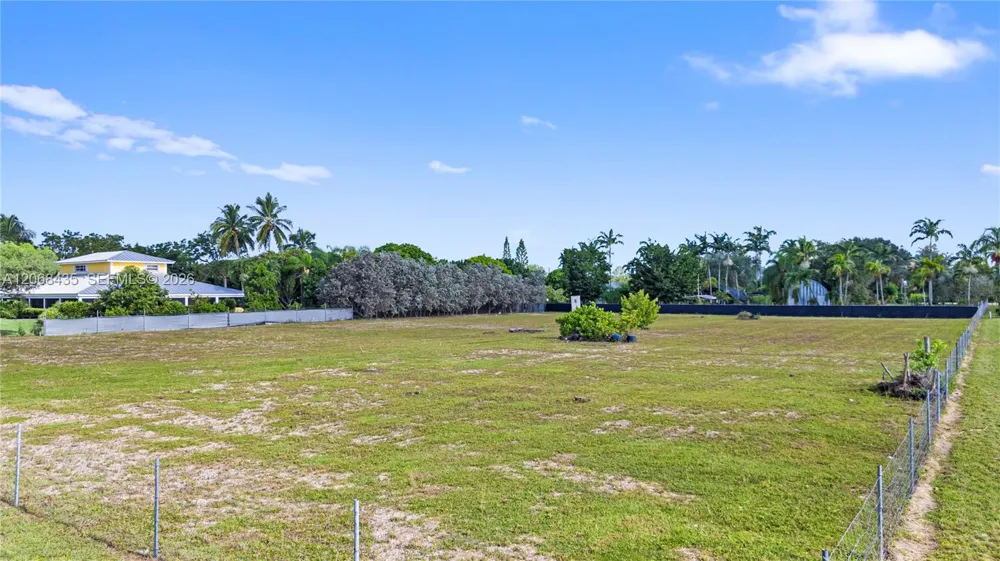 213 SW 240 ST Homestead, FL 33031