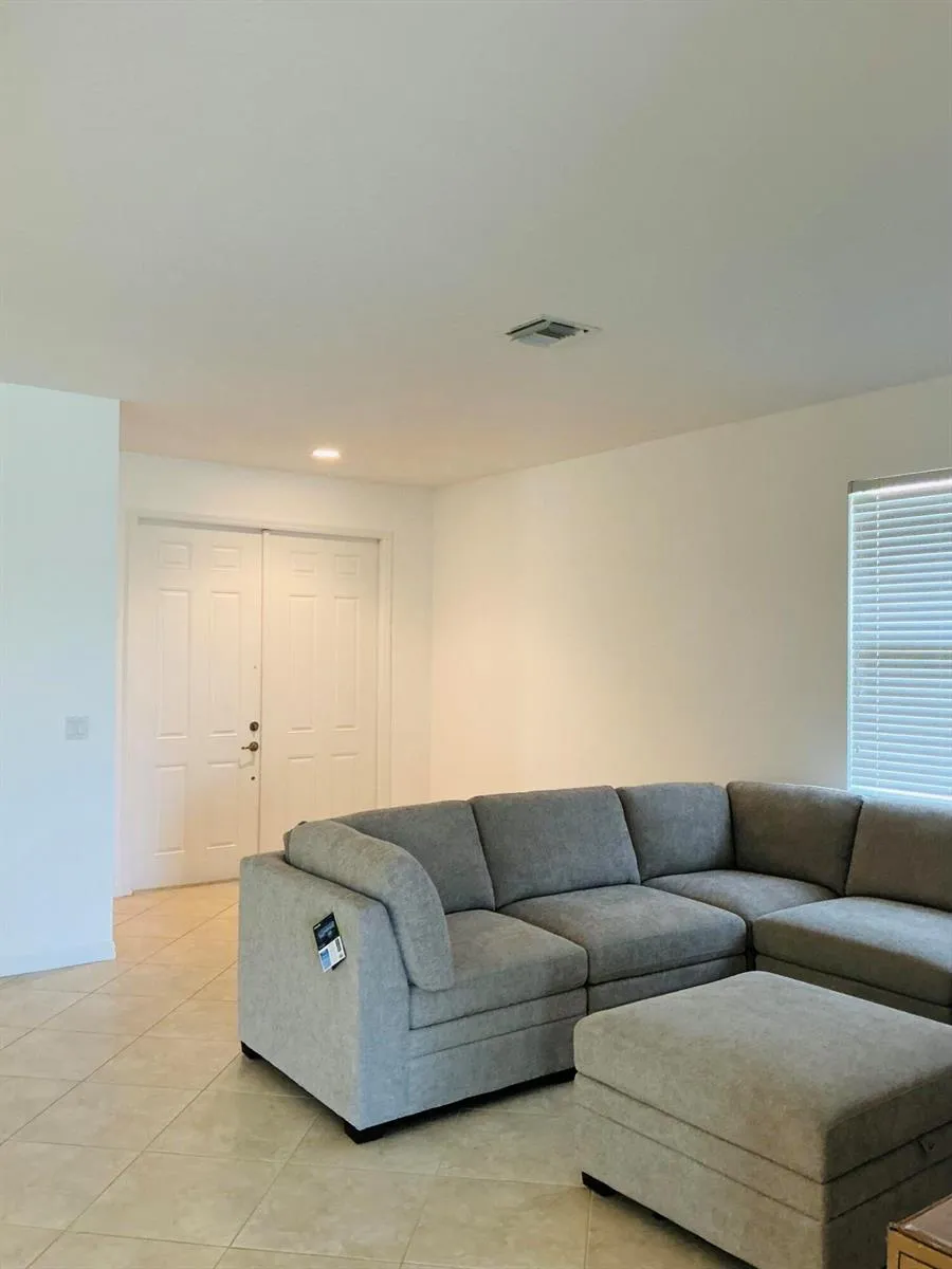 6354 ASTOR PLACE Vero Beach, FL 32966