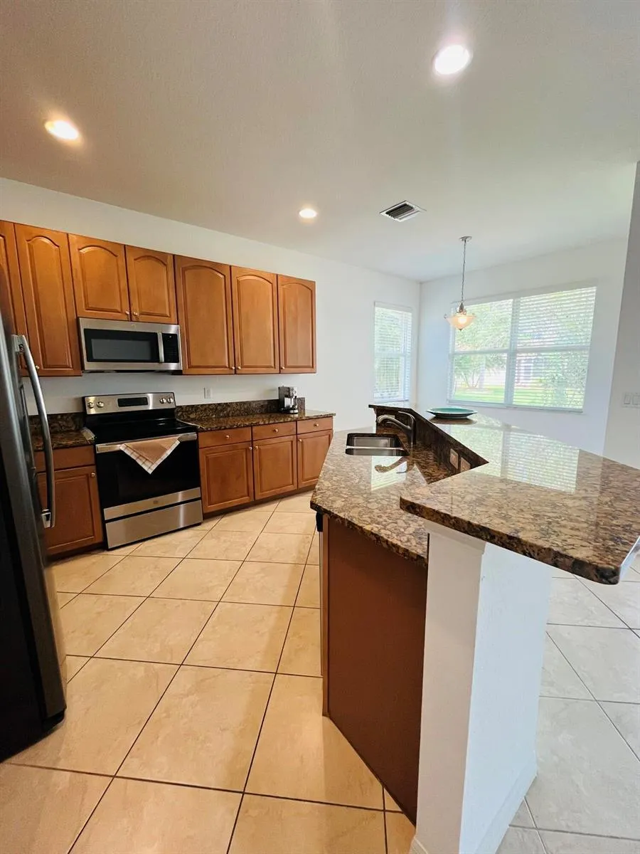 6354 ASTOR PLACE Vero Beach, FL 32966