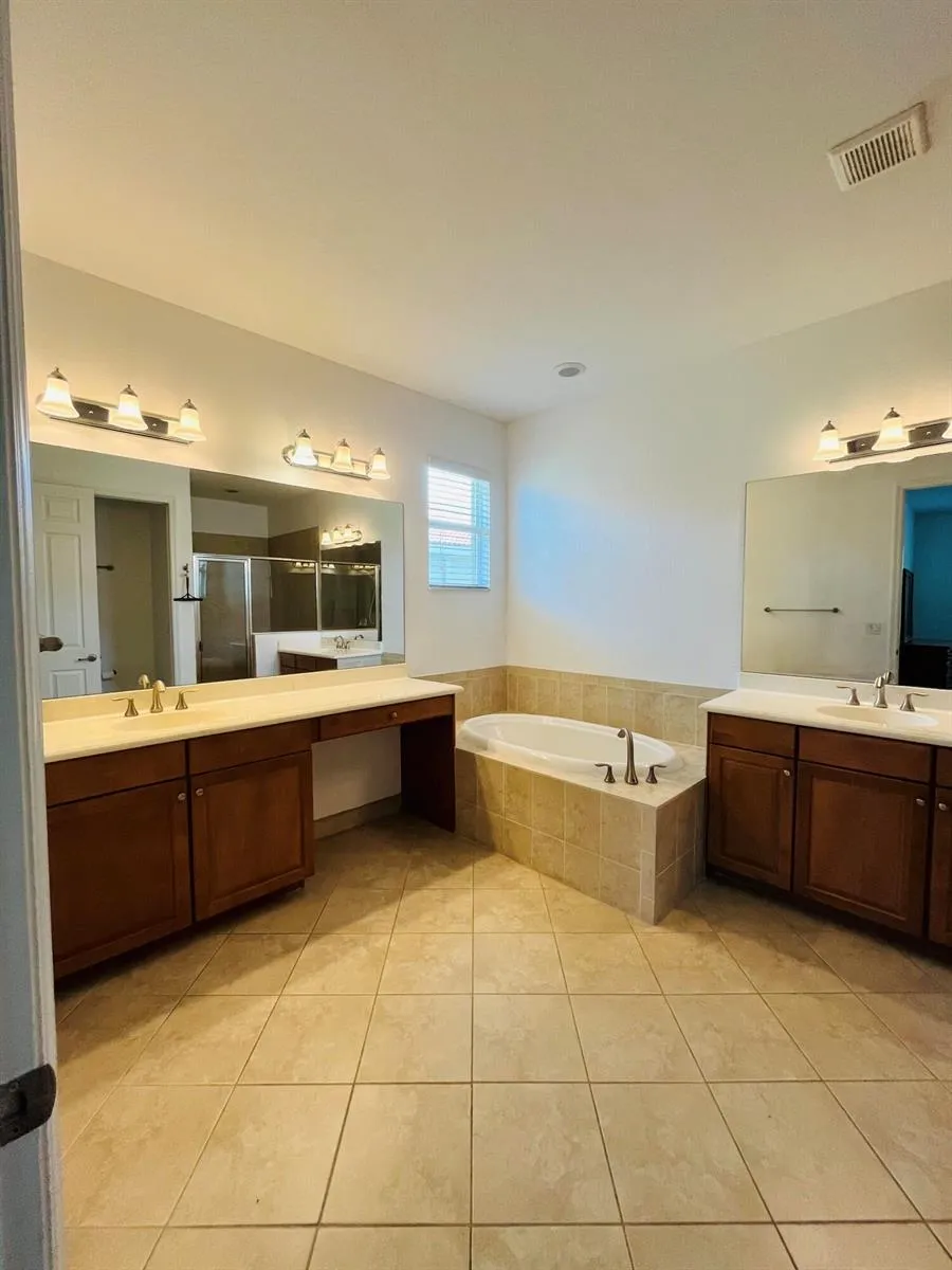 6354 ASTOR PLACE Vero Beach, FL 32966