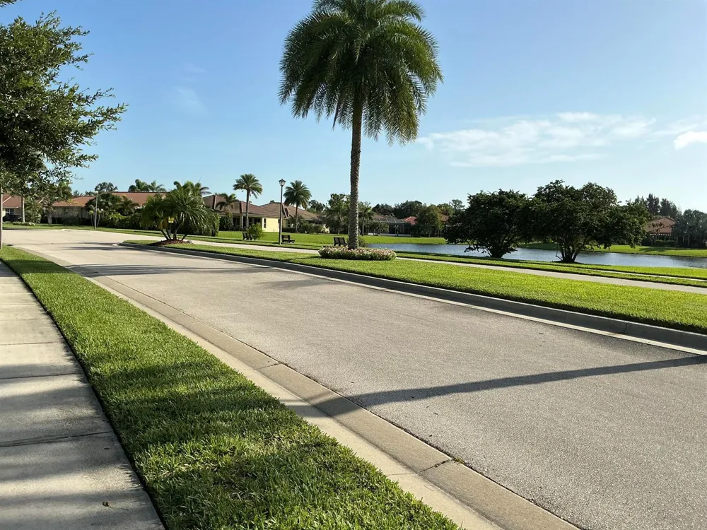 6354 ASTOR PLACE Vero Beach, FL 32966