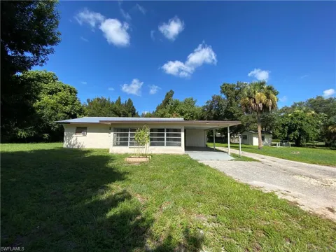 7906 Suncoast Drive