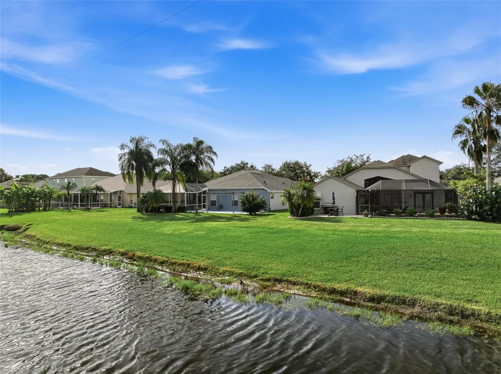 12018 NORTHUMBERLAND DRIVE Tampa, FL 33626