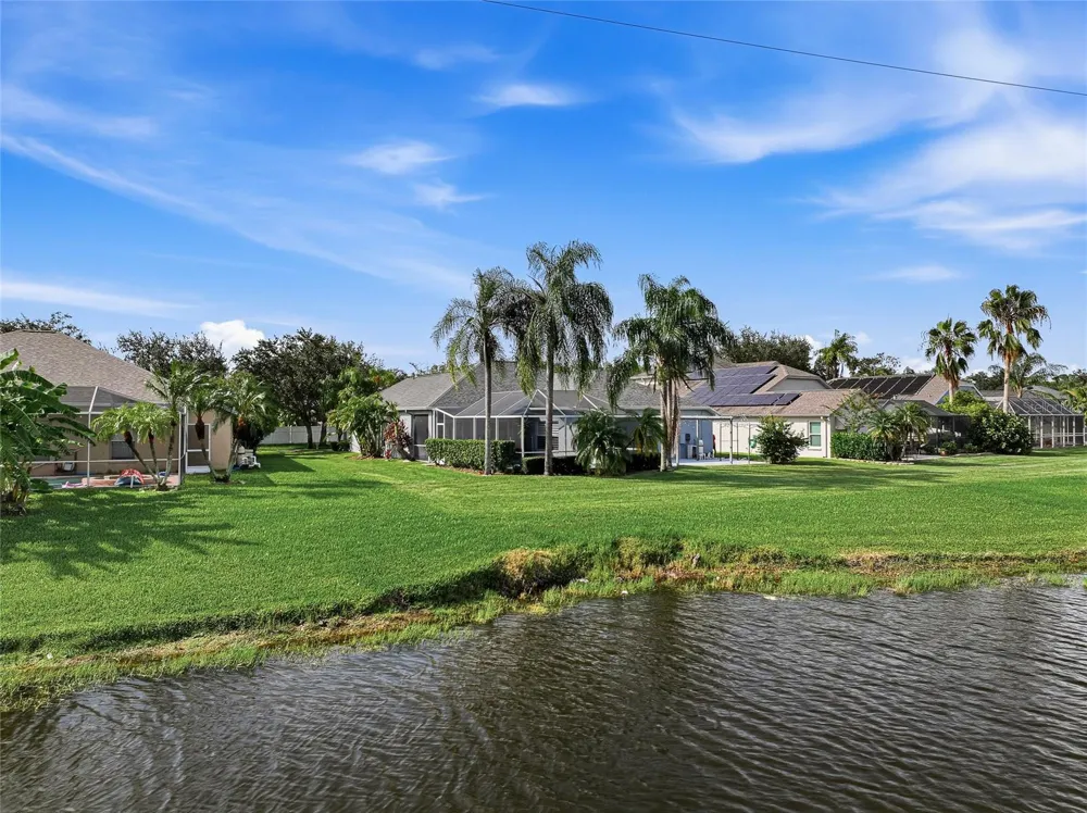 12018 NORTHUMBERLAND DRIVE Tampa, FL 33626