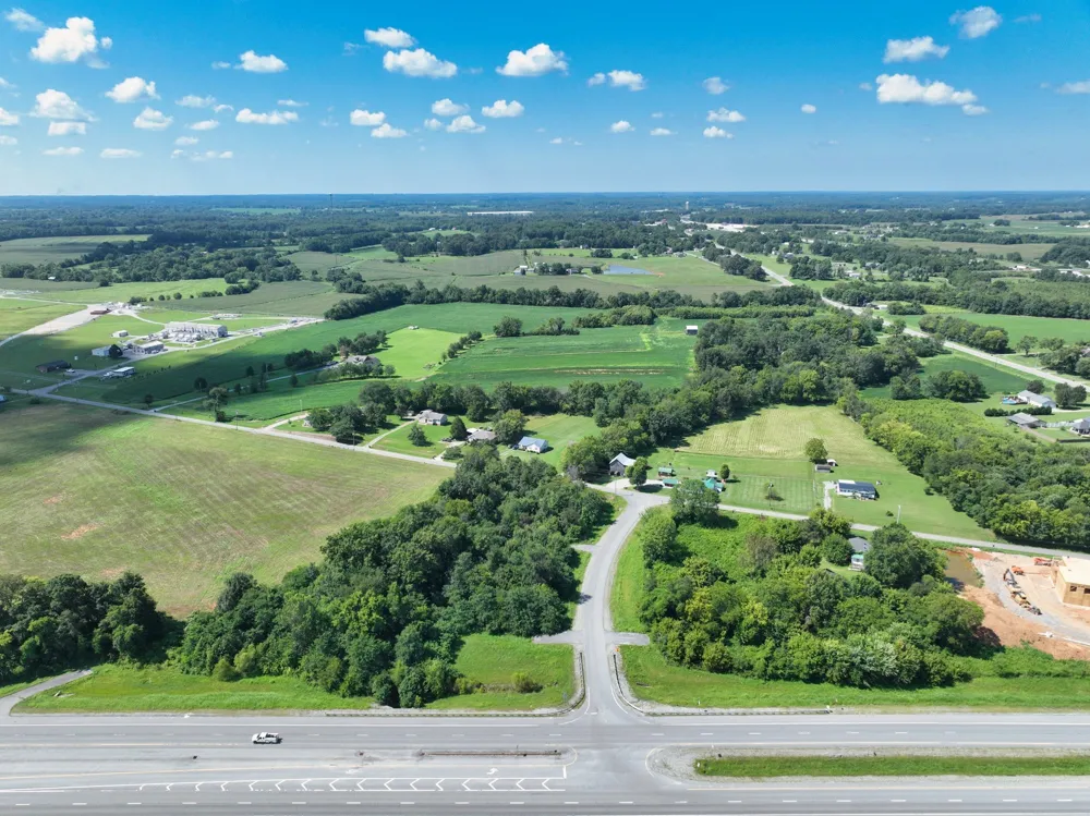 233T T G T Rd Portland, TN 37148