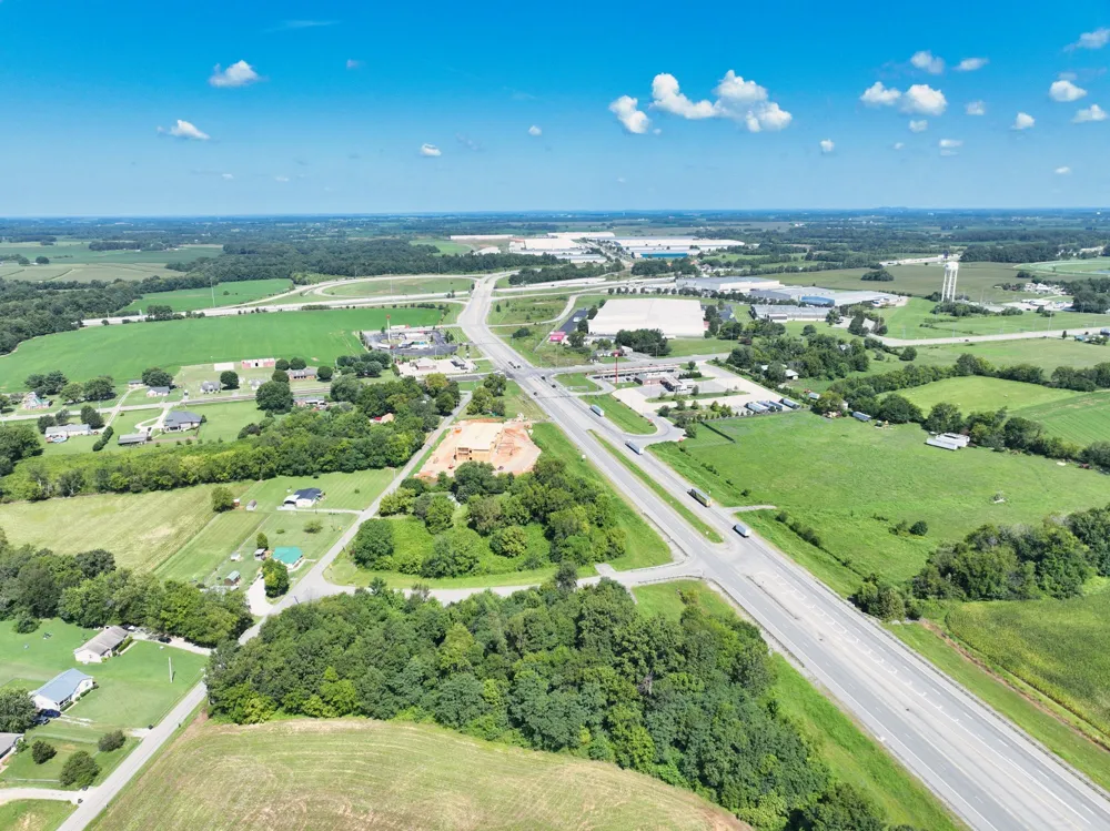 233T T G T Rd Portland, TN 37148