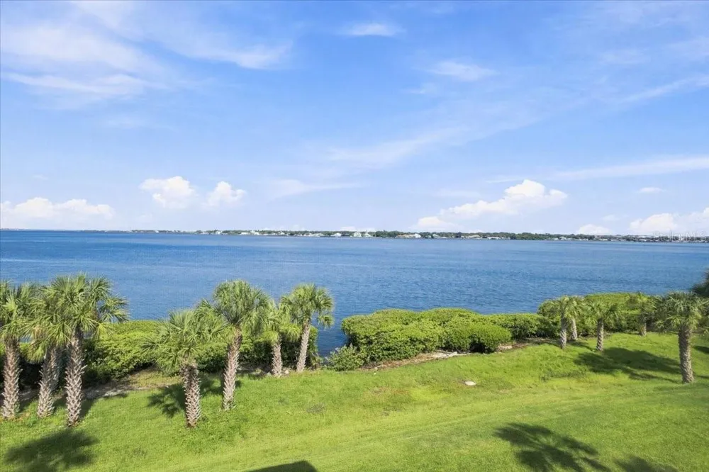 920 TIDEWATER SHORES LOOP #307 Bradenton, FL 34208