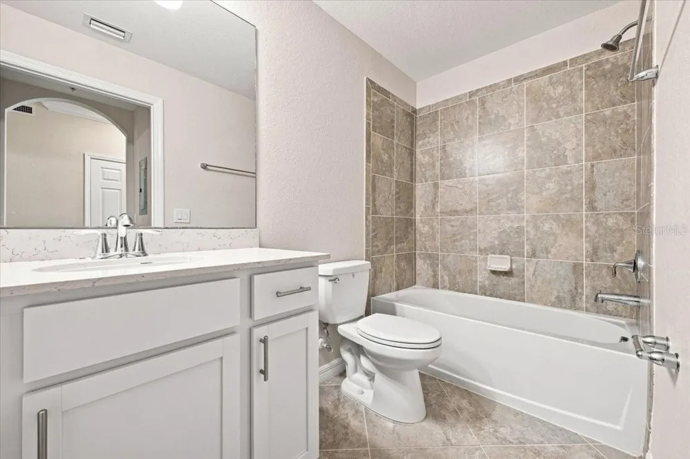 920 TIDEWATER SHORES LOOP #307 Bradenton, FL 34208