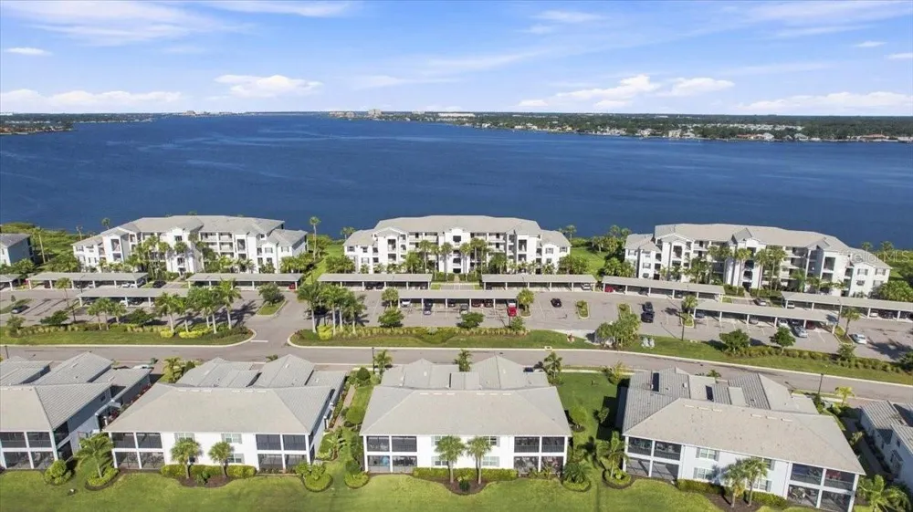 920 TIDEWATER SHORES LOOP #307 Bradenton, FL 34208