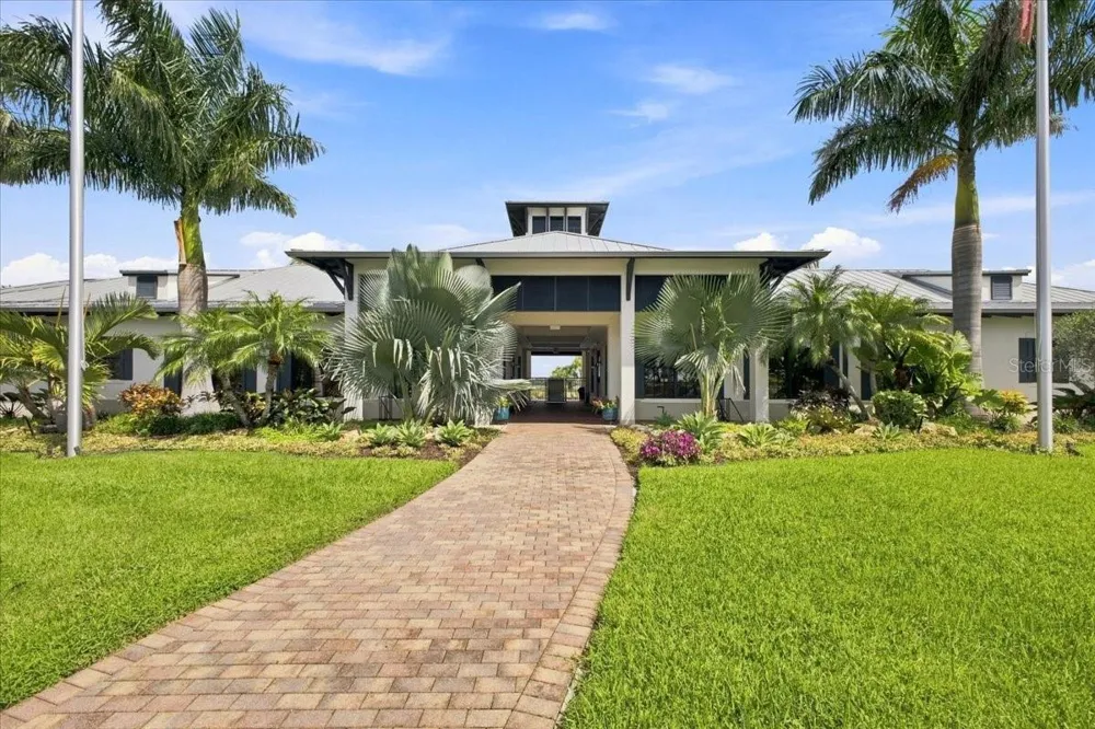 920 TIDEWATER SHORES LOOP #307 Bradenton, FL 34208