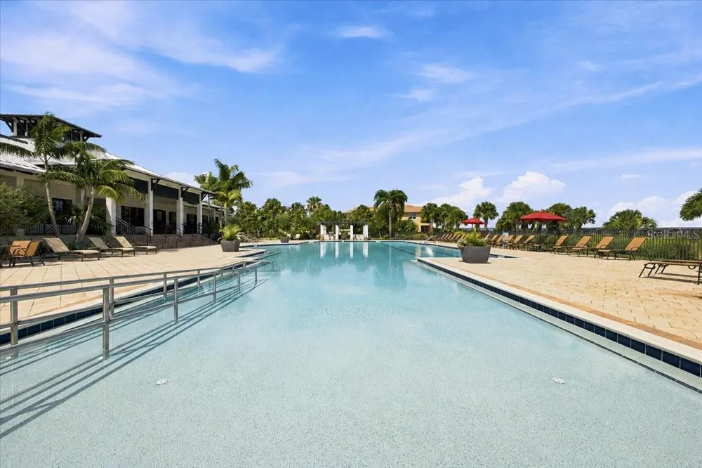 920 TIDEWATER SHORES LOOP #307 Bradenton, FL 34208
