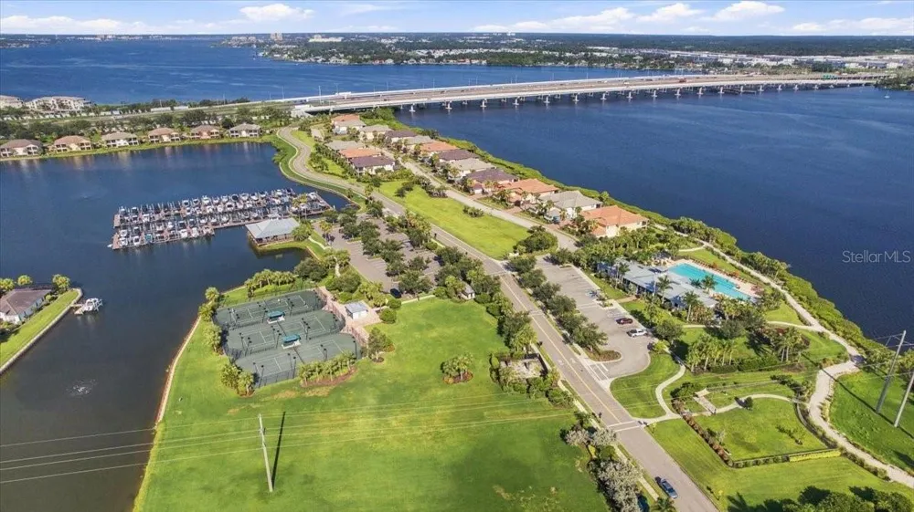 920 TIDEWATER SHORES LOOP #307 Bradenton, FL 34208