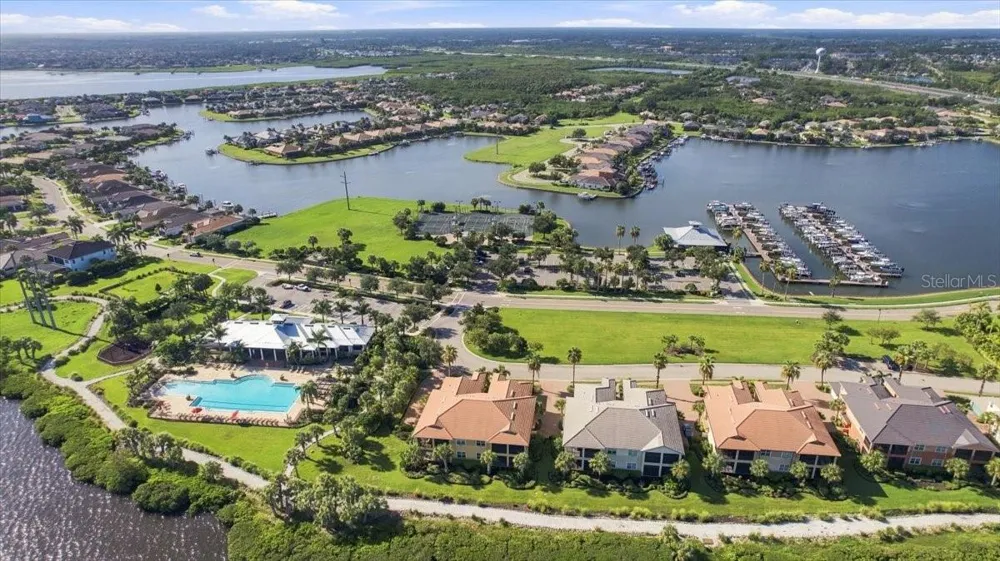 920 TIDEWATER SHORES LOOP #307 Bradenton, FL 34208