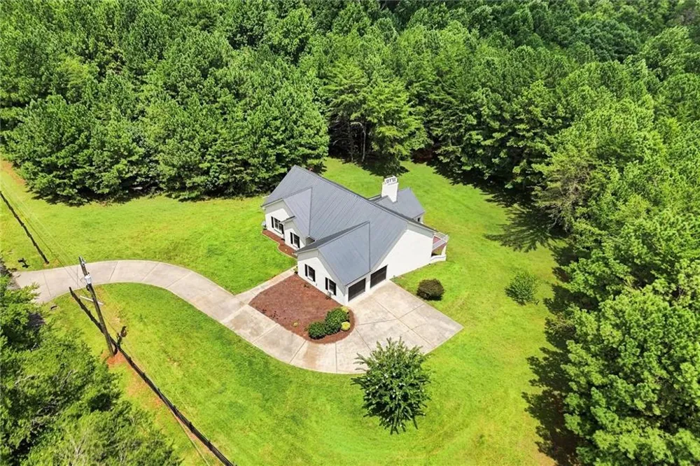 1835 Arnold Spence Road Ball Ground, GA 30107