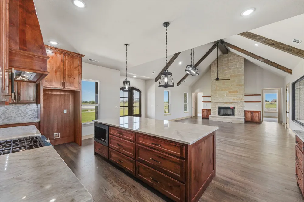650 Alondrita Street Celeste, TX 75423