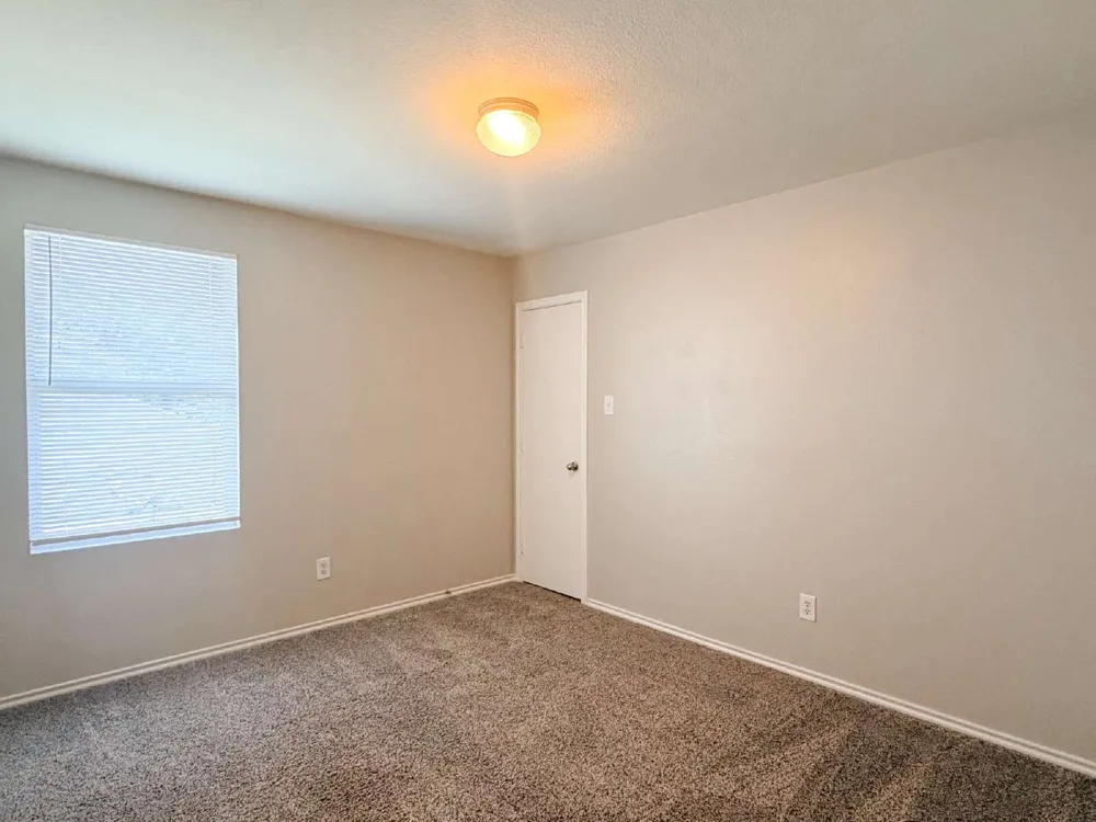 670 Horn Street Crowley, TX 76036