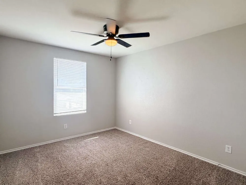 670 Horn Street Crowley, TX 76036
