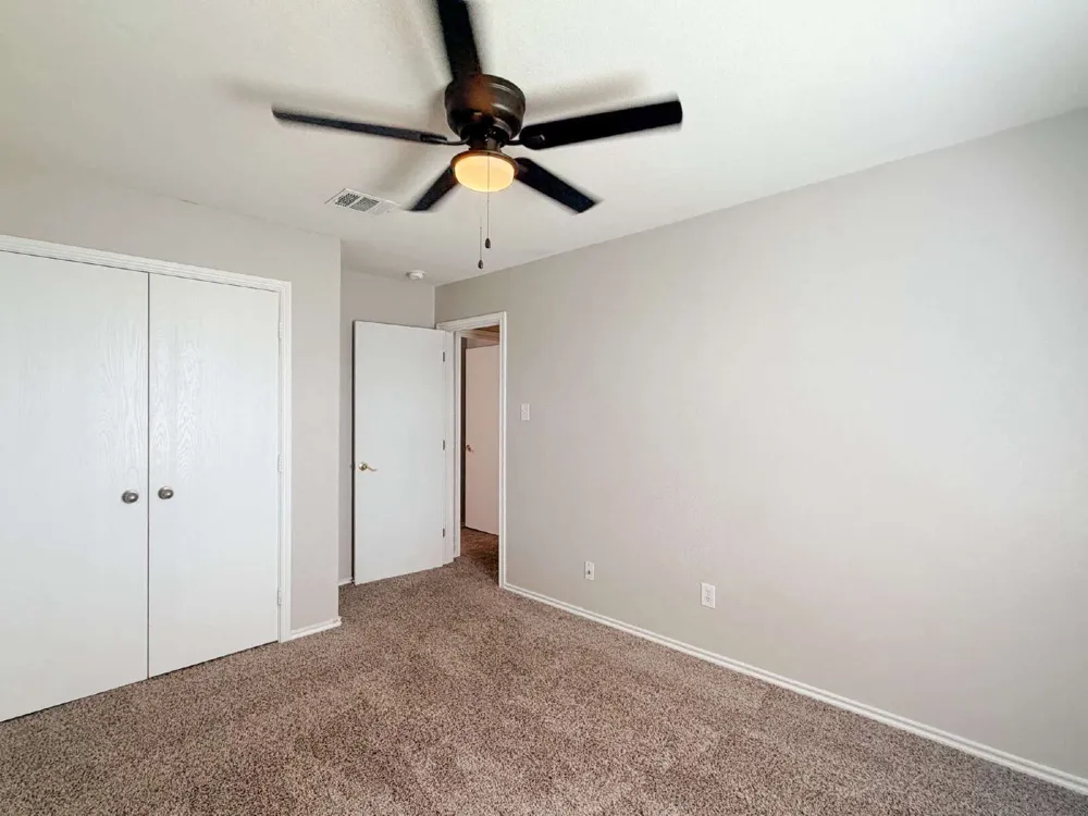 670 Horn Street Crowley, TX 76036