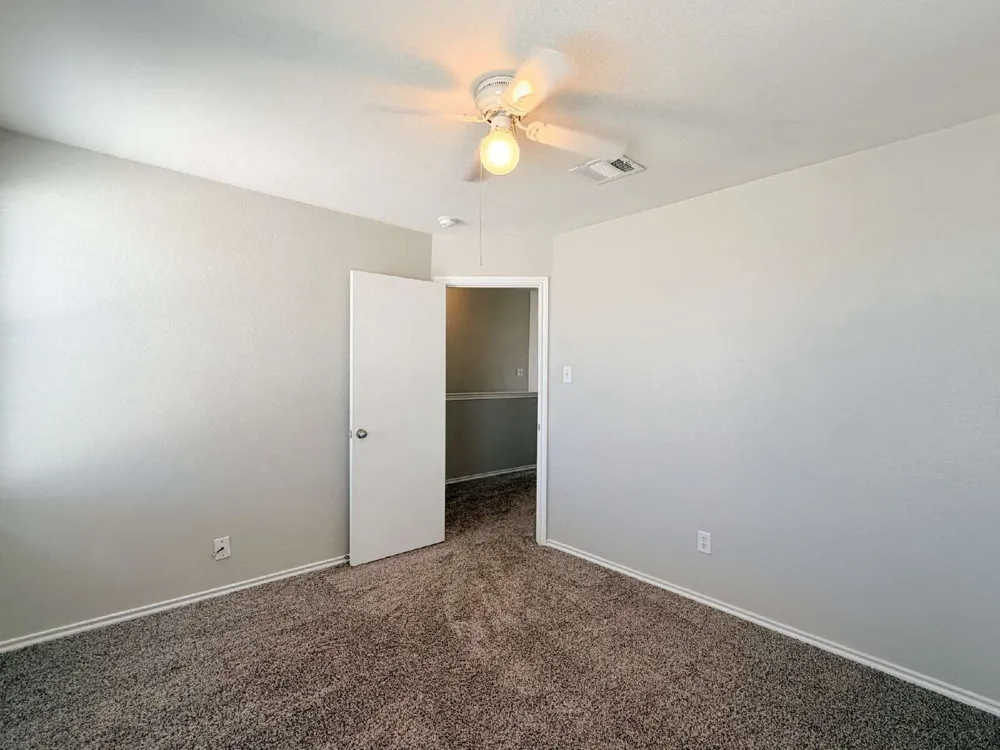 670 Horn Street Crowley, TX 76036