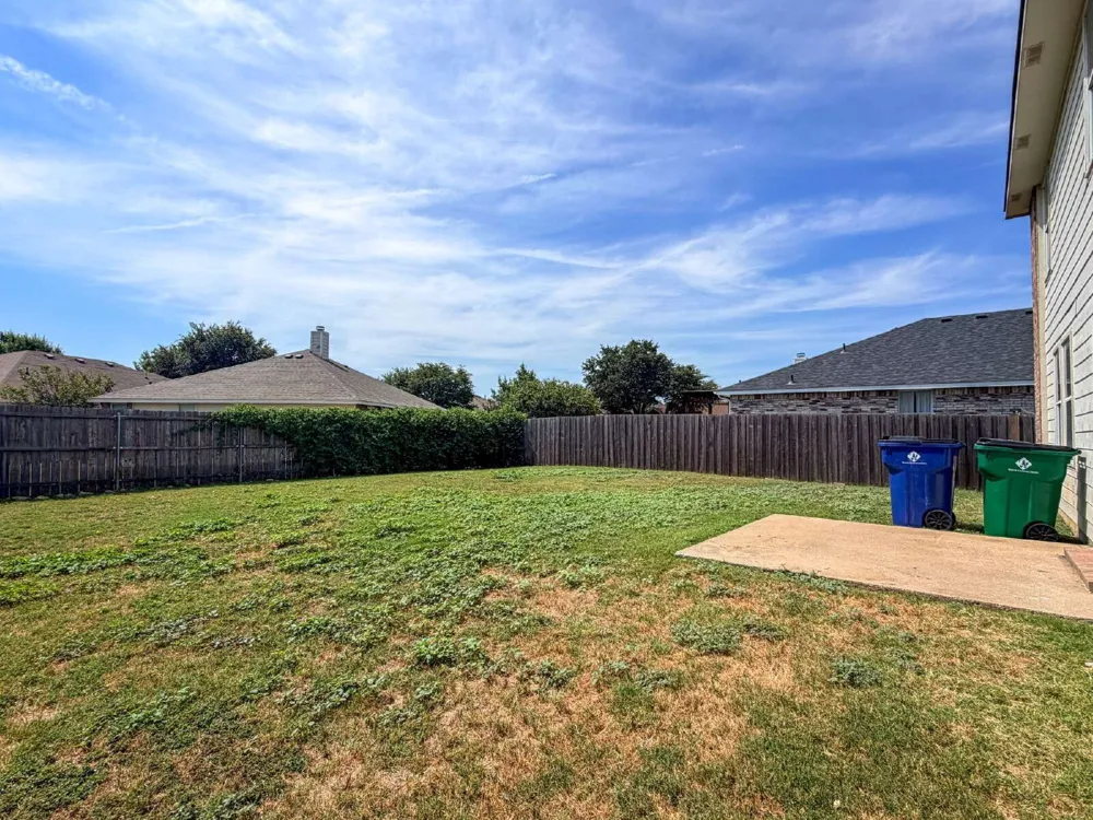 670 Horn Street Crowley, TX 76036