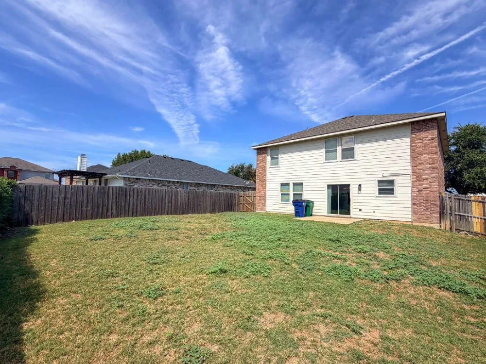 670 Horn Street Crowley, TX 76036