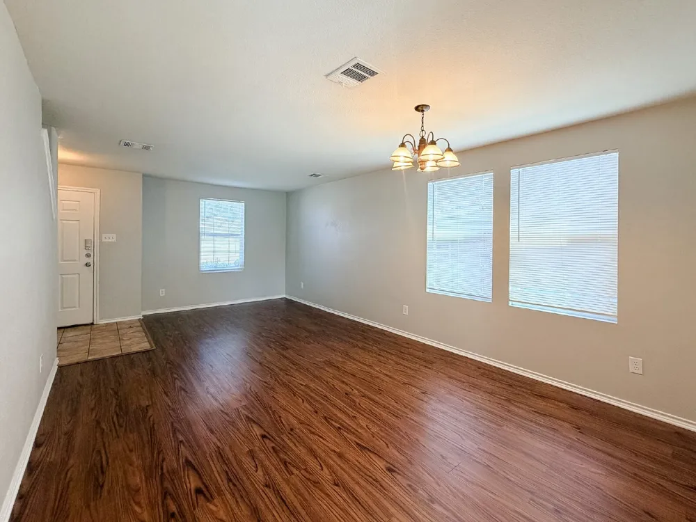 670 Horn Street Crowley, TX 76036
