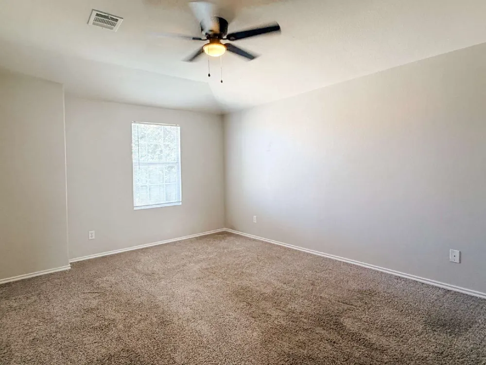 670 Horn Street Crowley, TX 76036