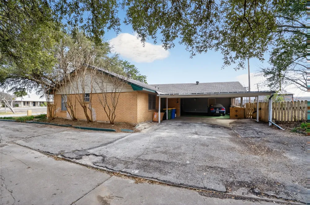 1304 E Franklin Street Hillsboro, TX 76645