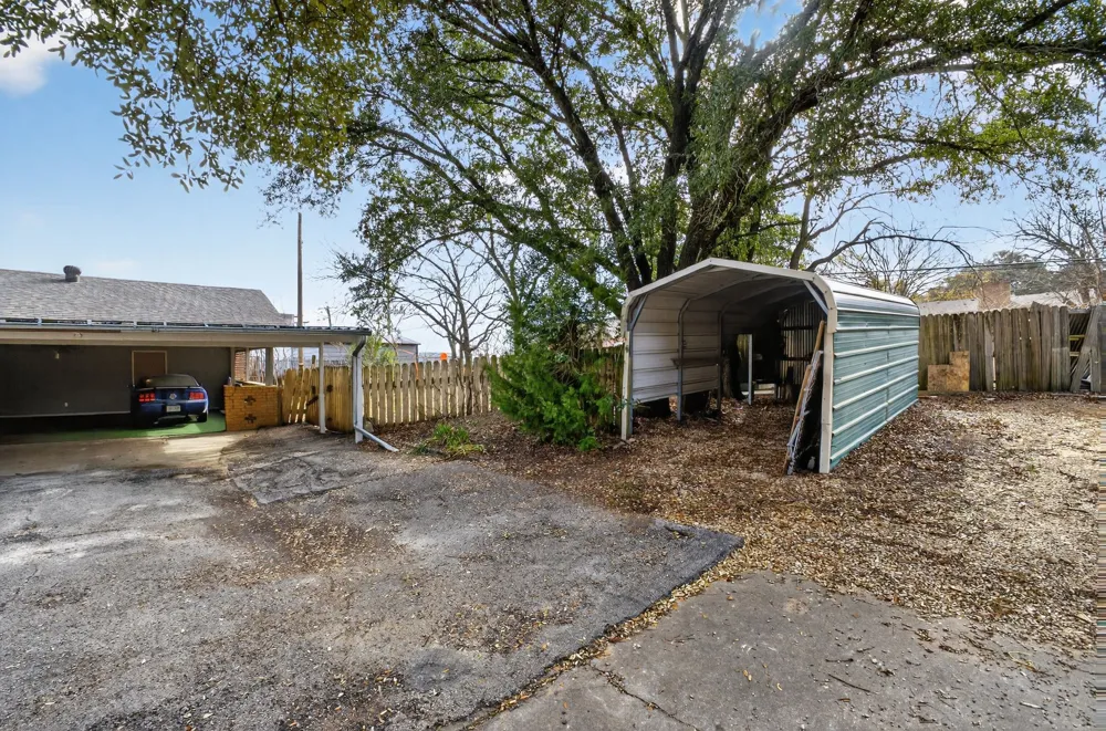 1304 E Franklin Street Hillsboro, TX 76645