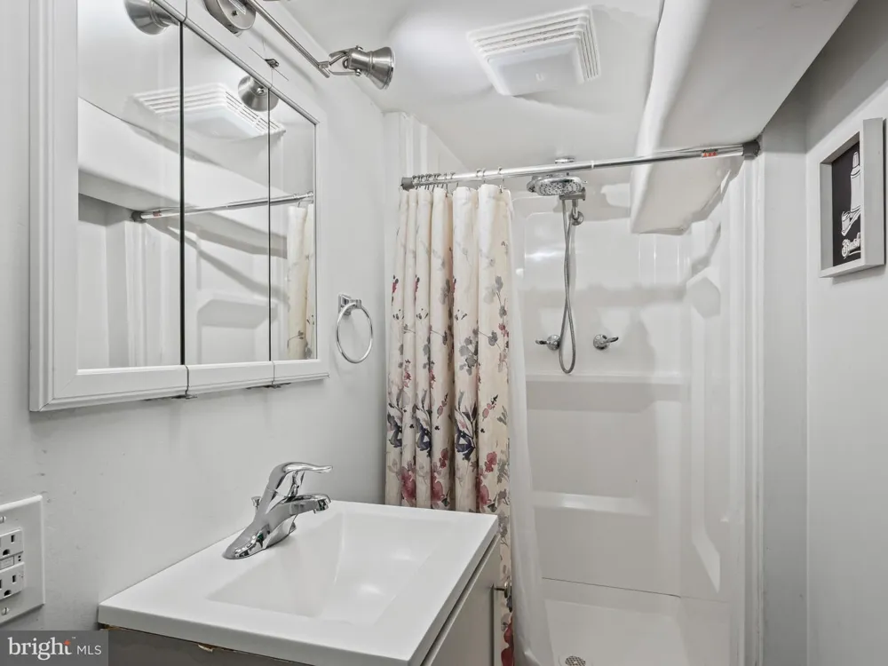 4405 KAVON AVENUE Baltimore, MD 21206