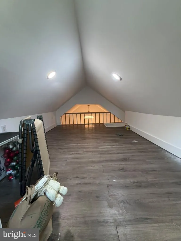 206 JARVIS ROAD Sicklerville, NJ 08081