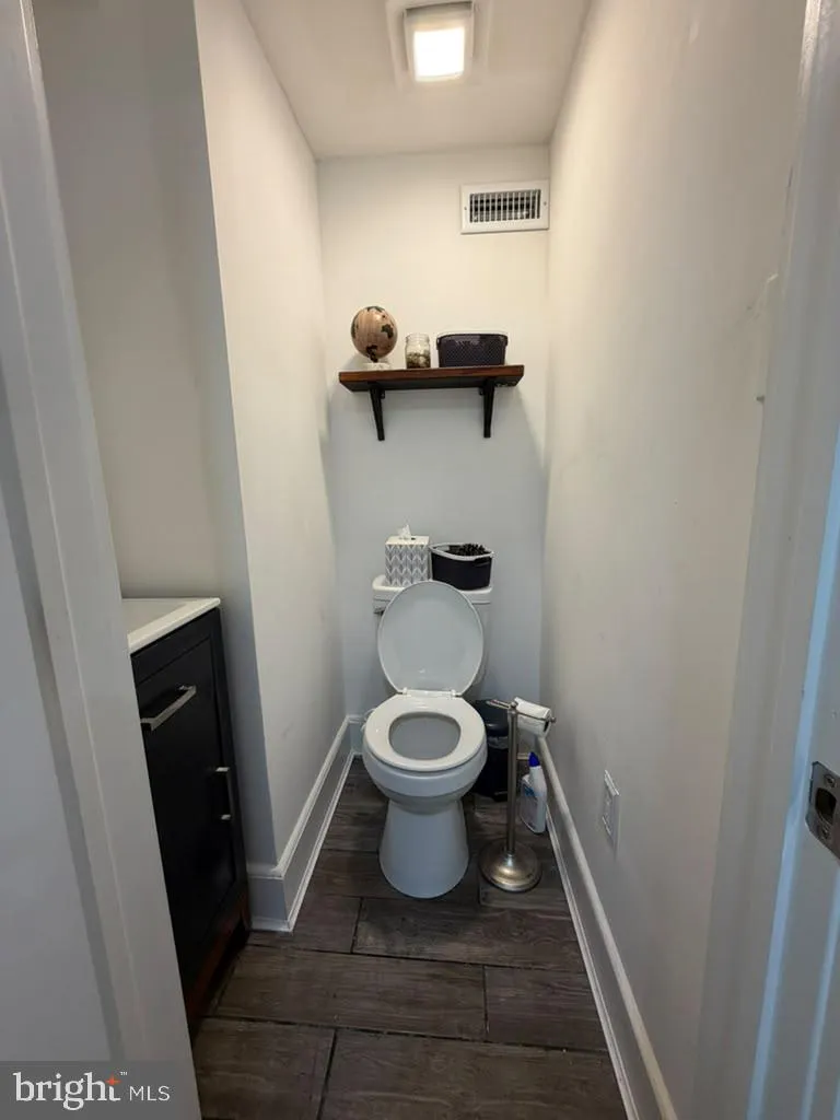 206 JARVIS ROAD Sicklerville, NJ 08081
