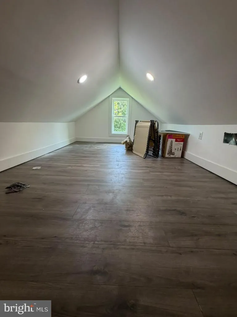 206 JARVIS ROAD Sicklerville, NJ 08081