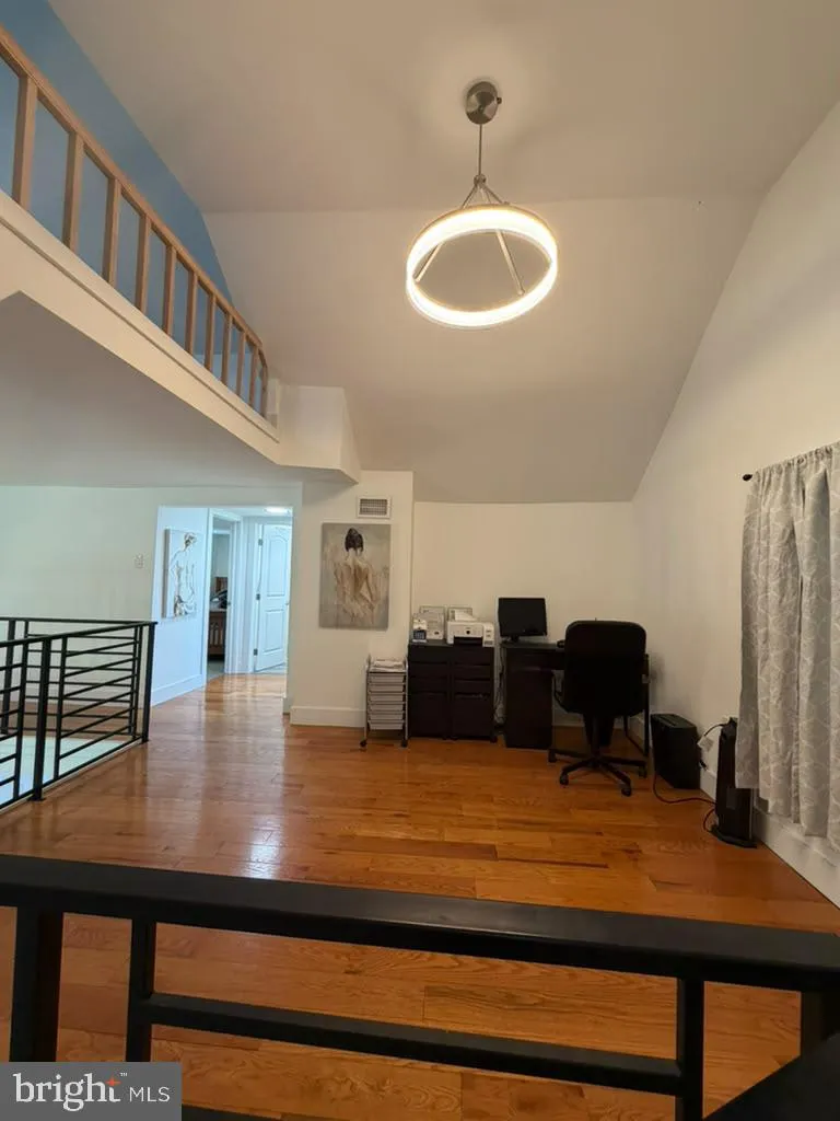 206 JARVIS ROAD Sicklerville, NJ 08081
