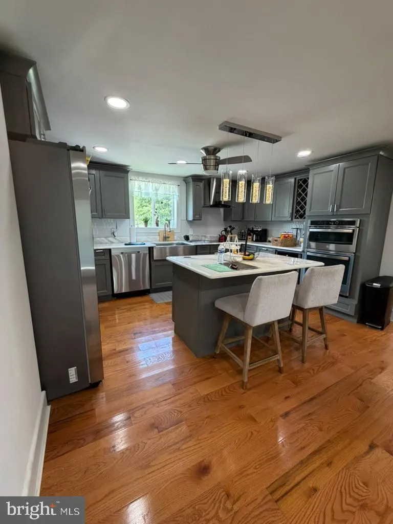 206 JARVIS ROAD Sicklerville, NJ 08081