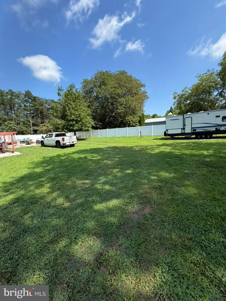 206 JARVIS ROAD Sicklerville, NJ 08081