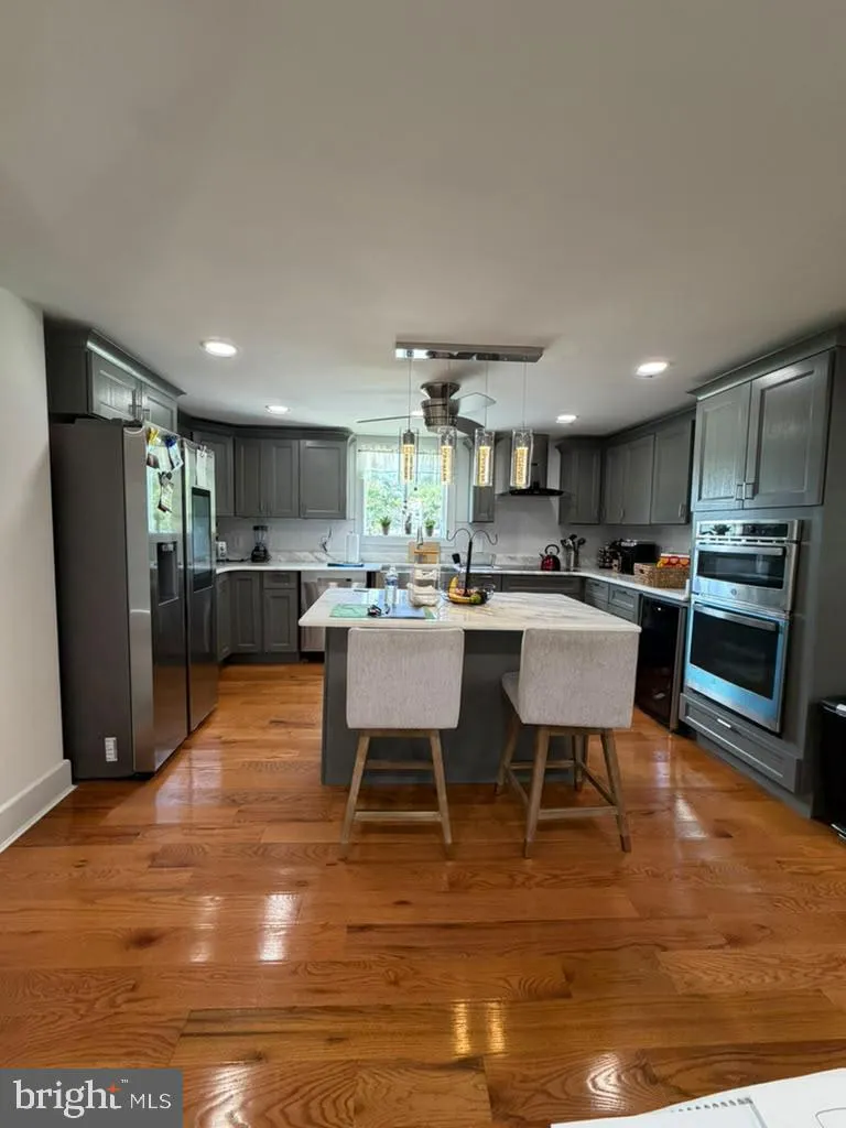 206 JARVIS ROAD Sicklerville, NJ 08081
