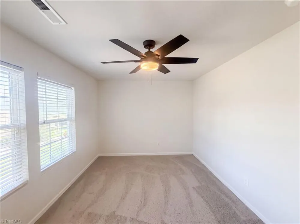 518 Macgregor Drive Burlington, NC 27217