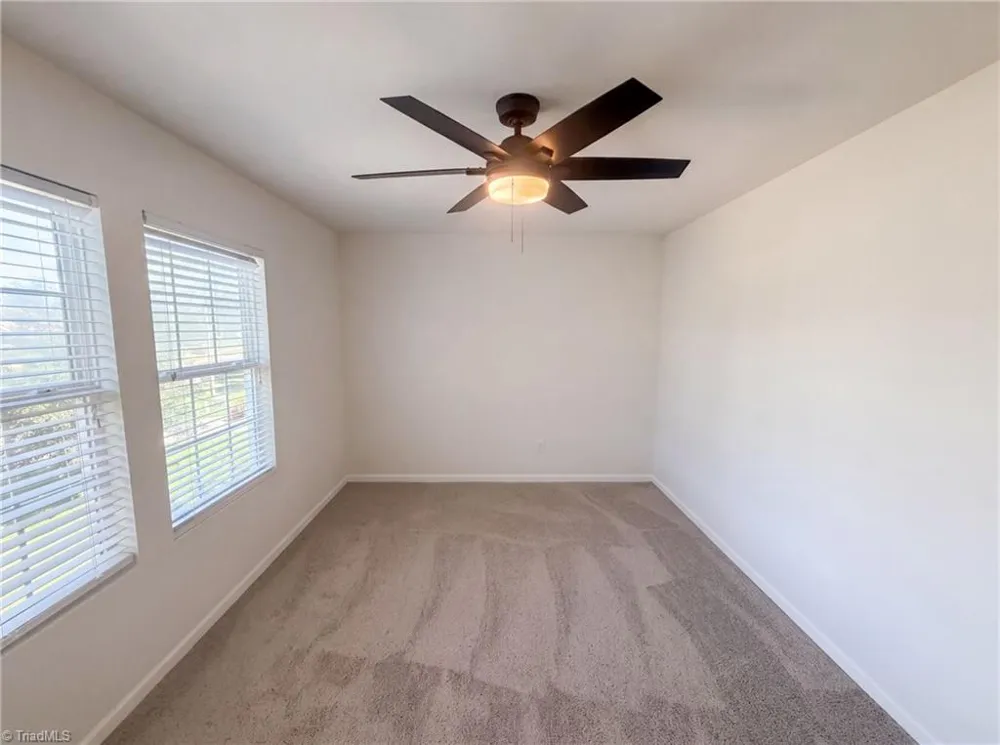 518 Macgregor Drive Burlington, NC 27217