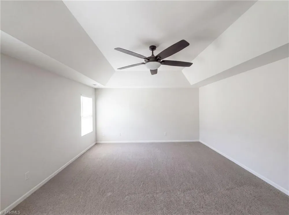 518 Macgregor Drive Burlington, NC 27217
