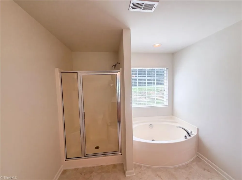 518 Macgregor Drive Burlington, NC 27217