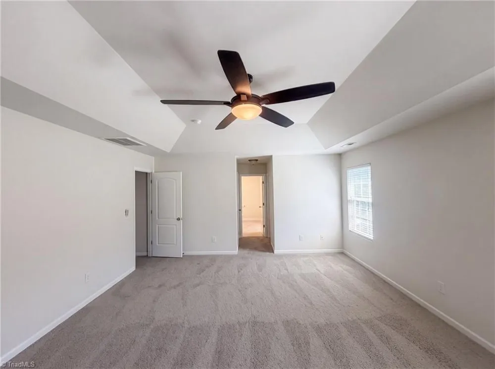 518 Macgregor Drive Burlington, NC 27217