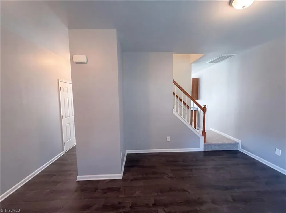 518 Macgregor Drive Burlington, NC 27217