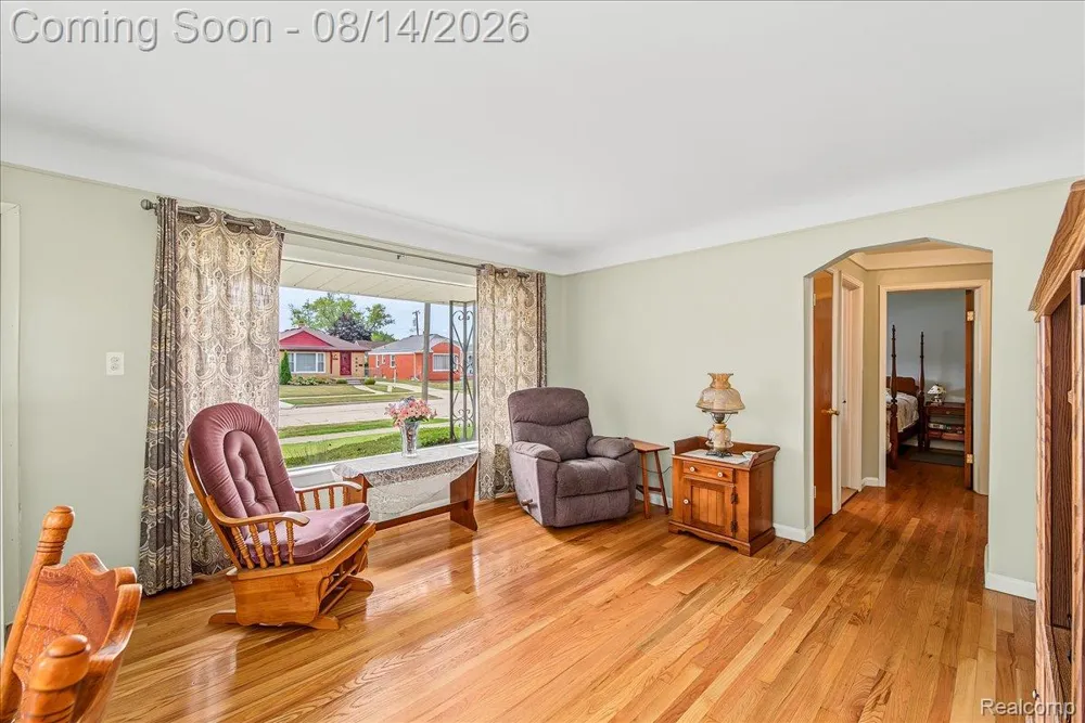 17404 Leslie Avenue Allen Park City, MI 48101