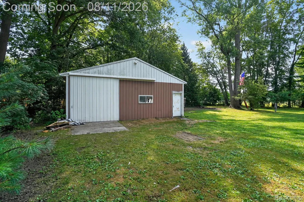 9457 Sheridan Road Taymouth Township, MI 48417