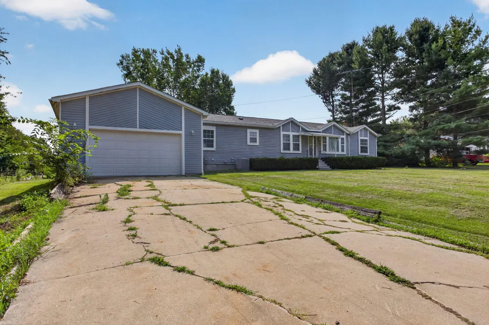 8991 Meridian Road Henrietta Township, MI 49272