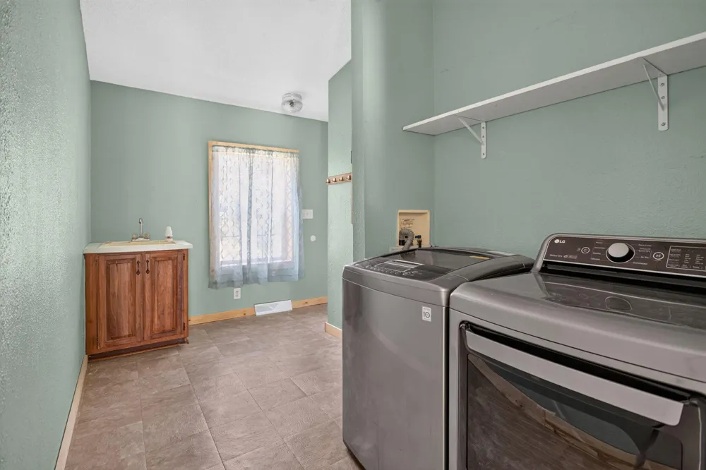 8991 Meridian Road Henrietta Township, MI 49272