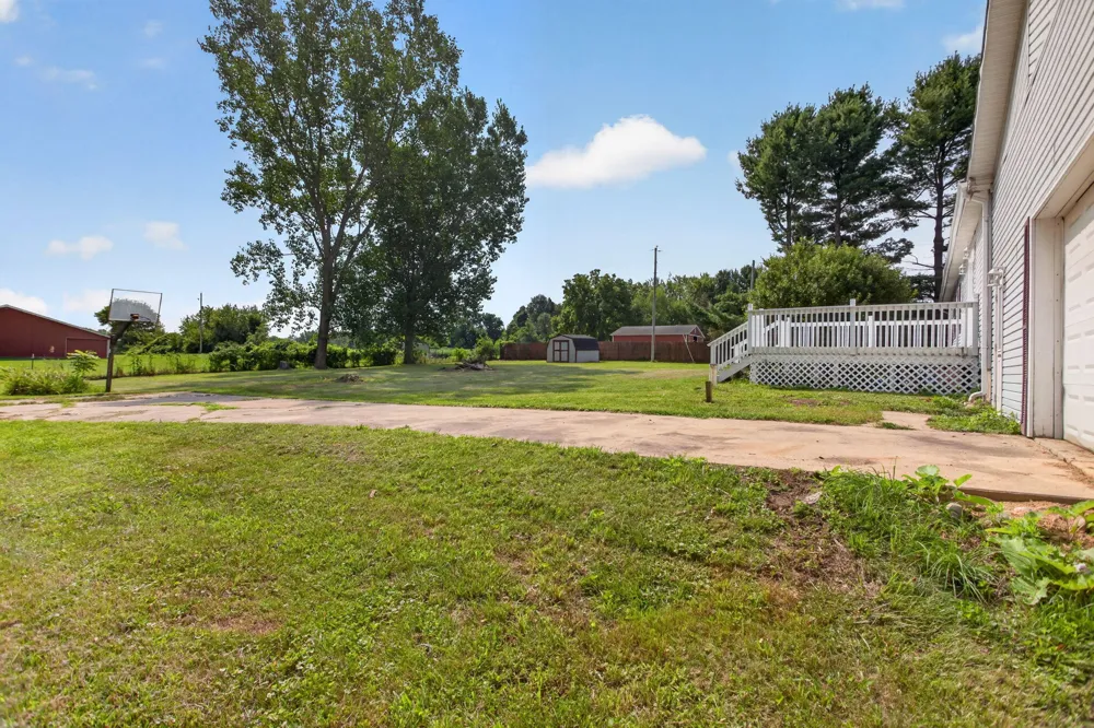 8991 Meridian Road Henrietta Township, MI 49272