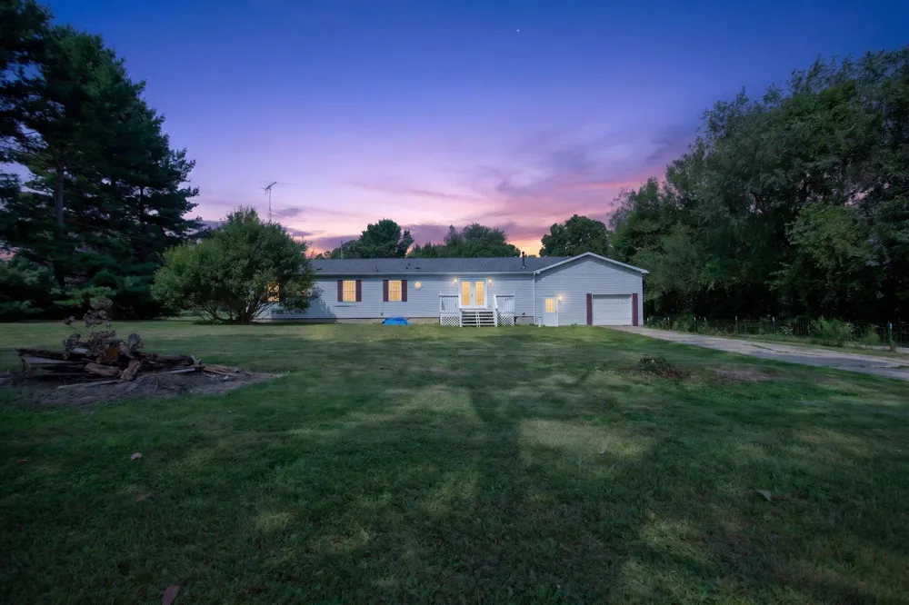 8991 Meridian Road Henrietta Township, MI 49272