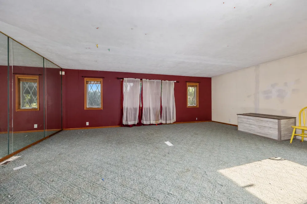 11825 Federal Road Reynolds Township, MI 49336